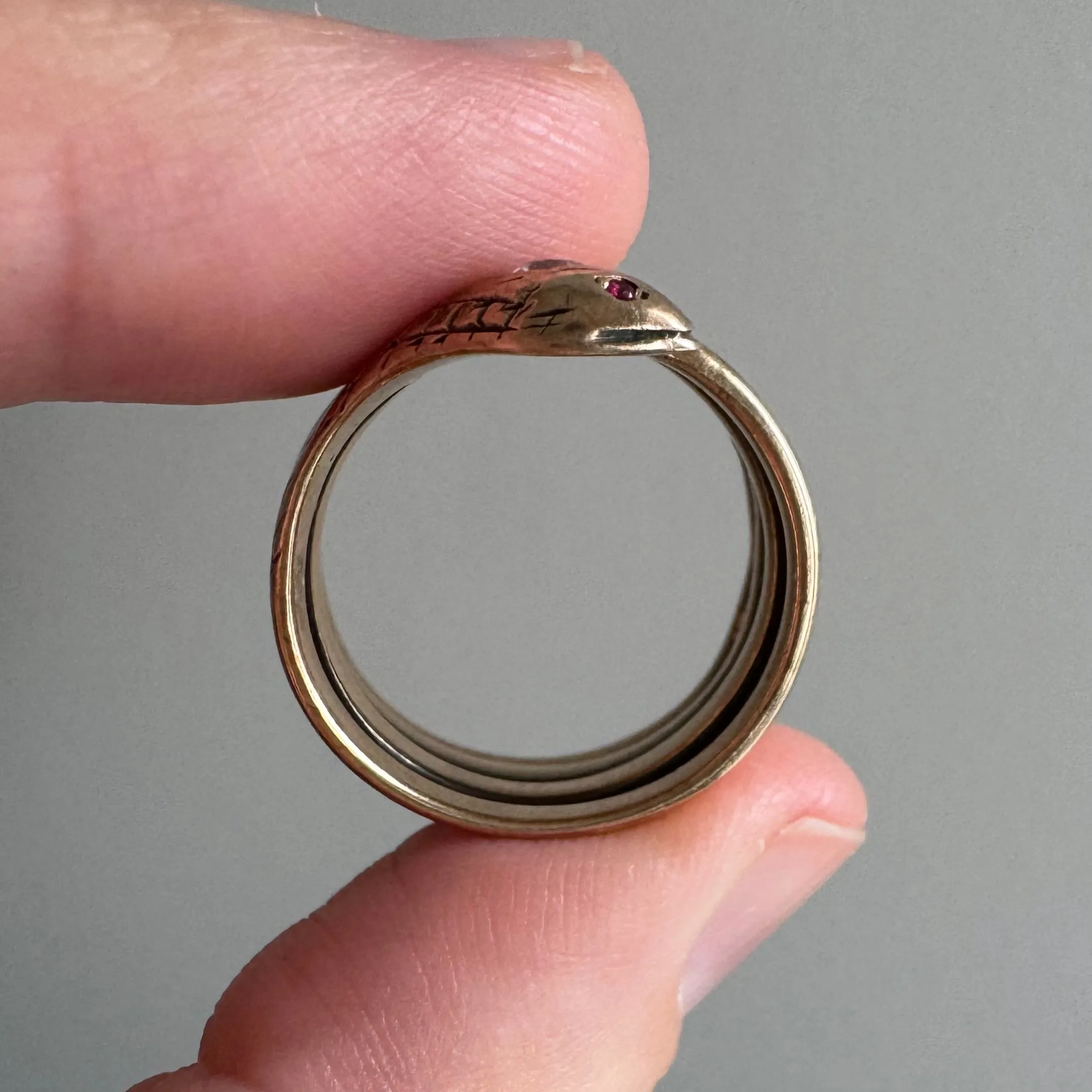 A N T I Q U E // wrap around friend / 10k rosy yellow gold snake ring / size 5-6-ish