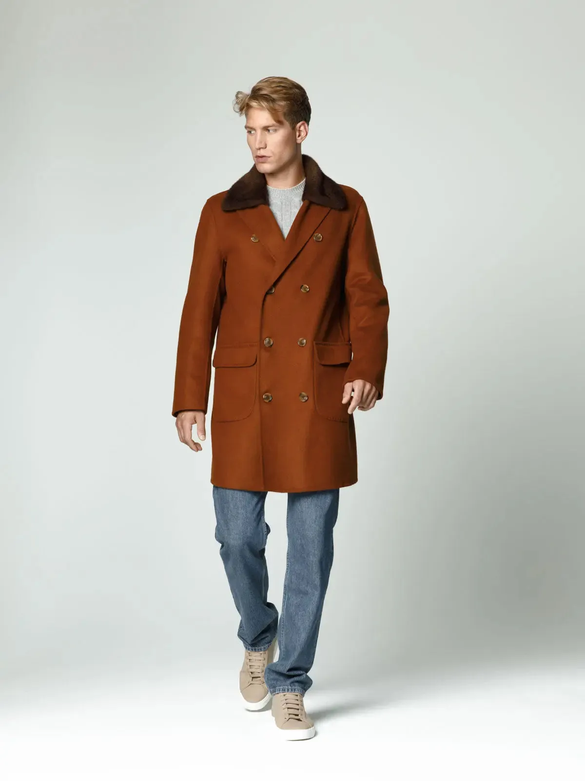 Cashmere coat in shade Honey Yellow
