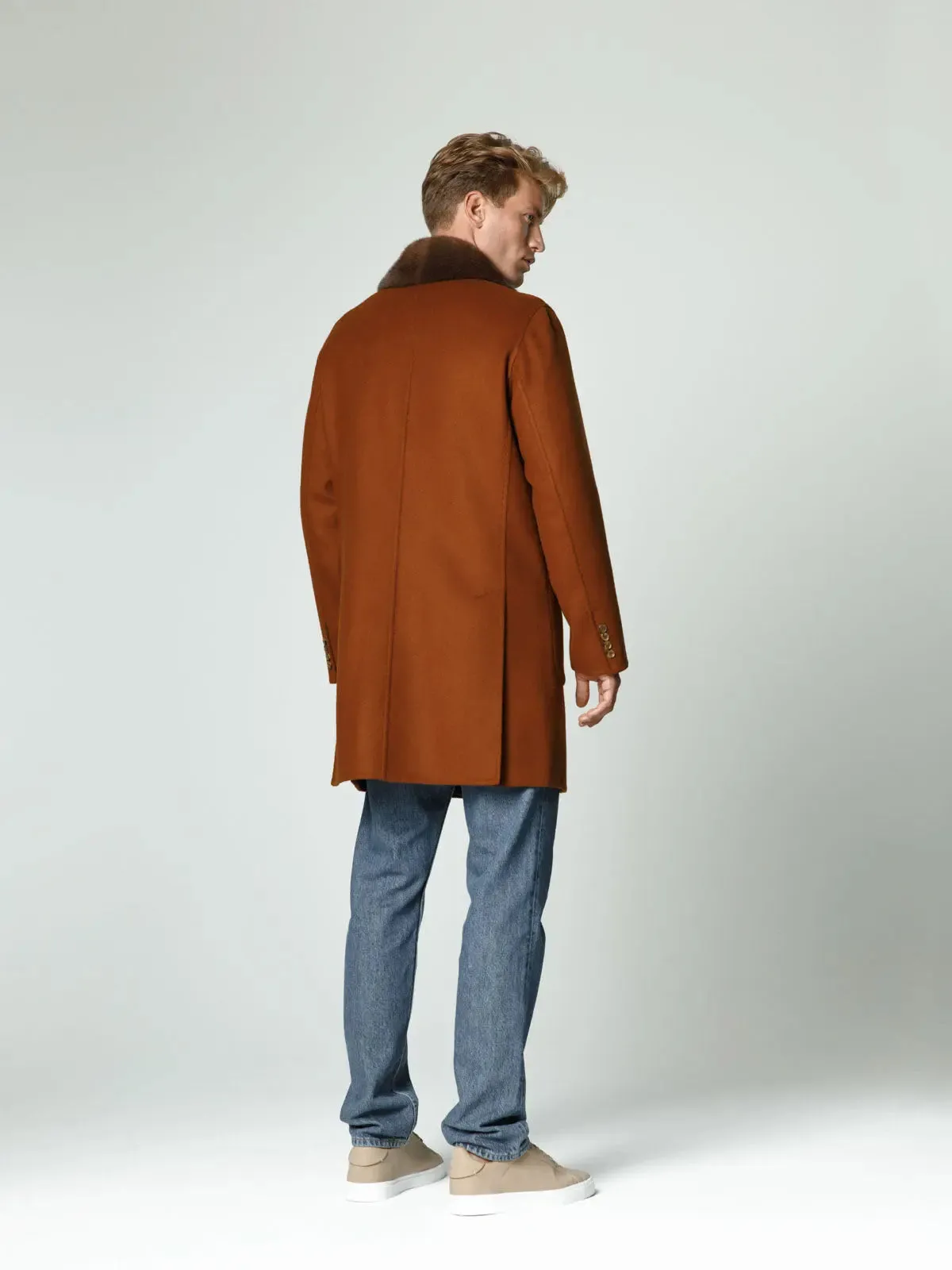 Cashmere coat in shade Honey Yellow