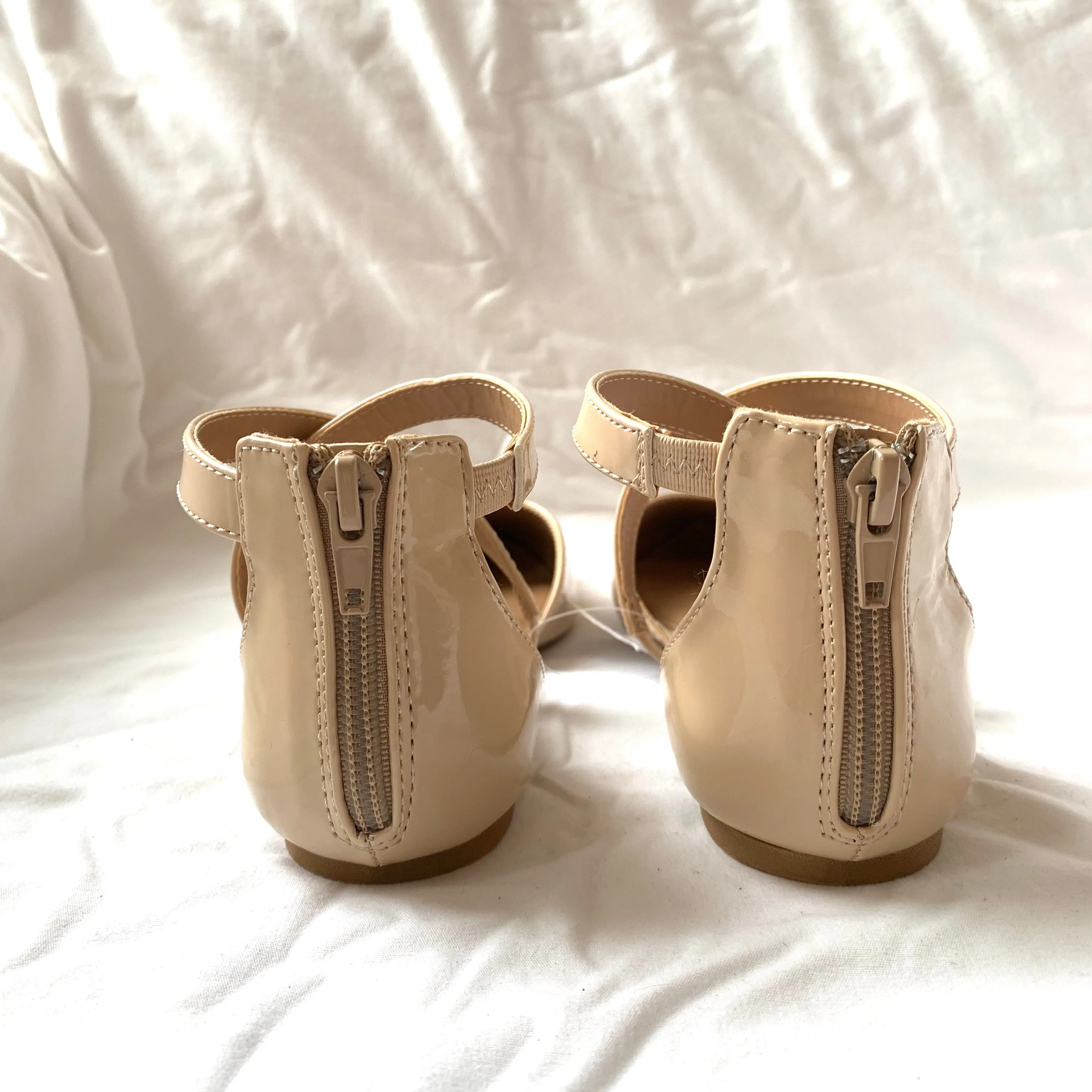 Charlotte Russe Tan Strappy Flats with Zipper in Back NWT- Size 6