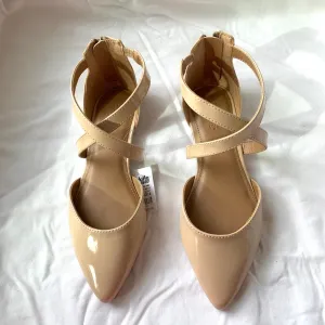 Charlotte Russe Tan Strappy Flats with Zipper in Back NWT- Size 6