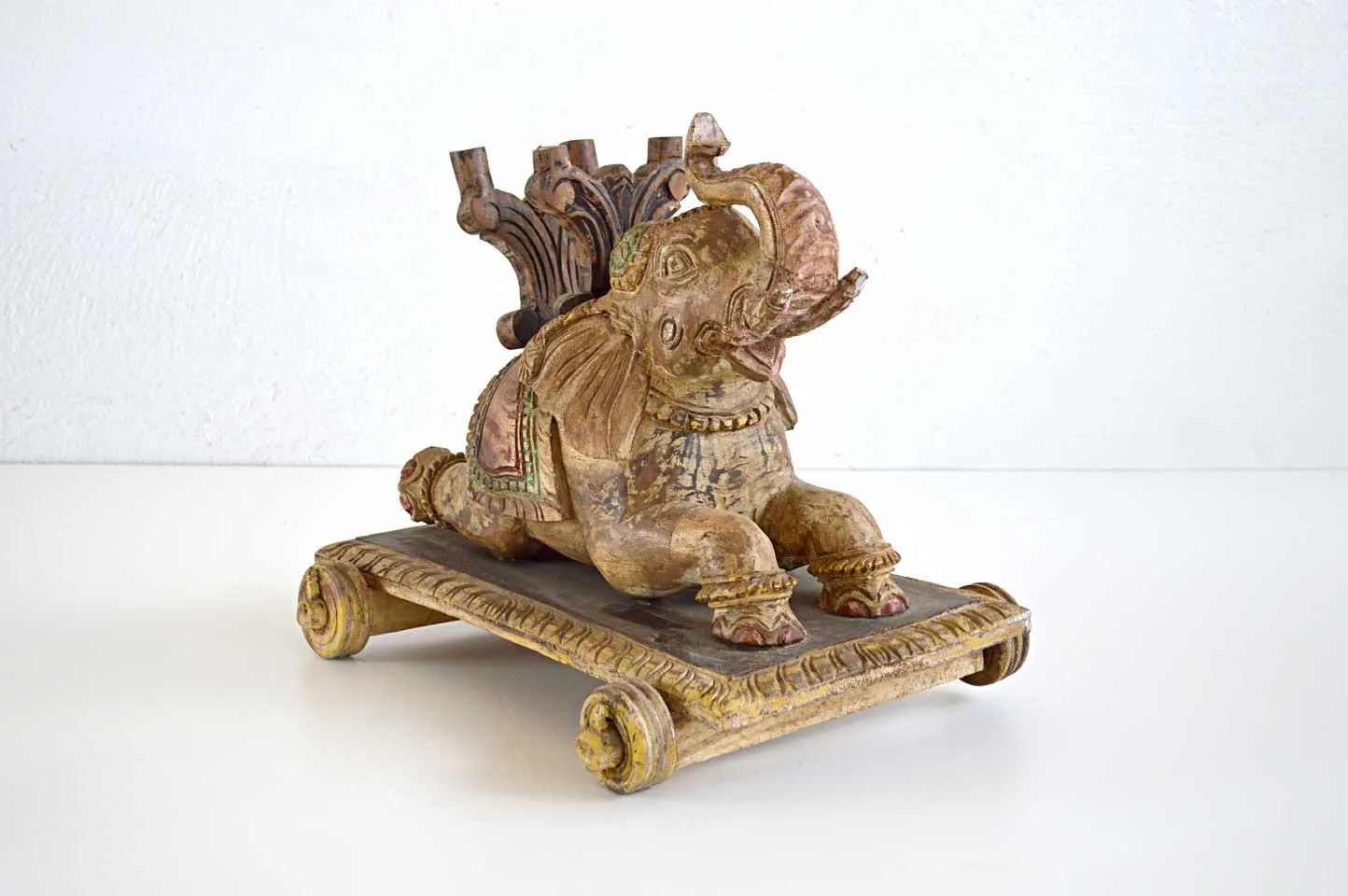 Elefante indiano in Legno di Mango con Ruote piccolo
