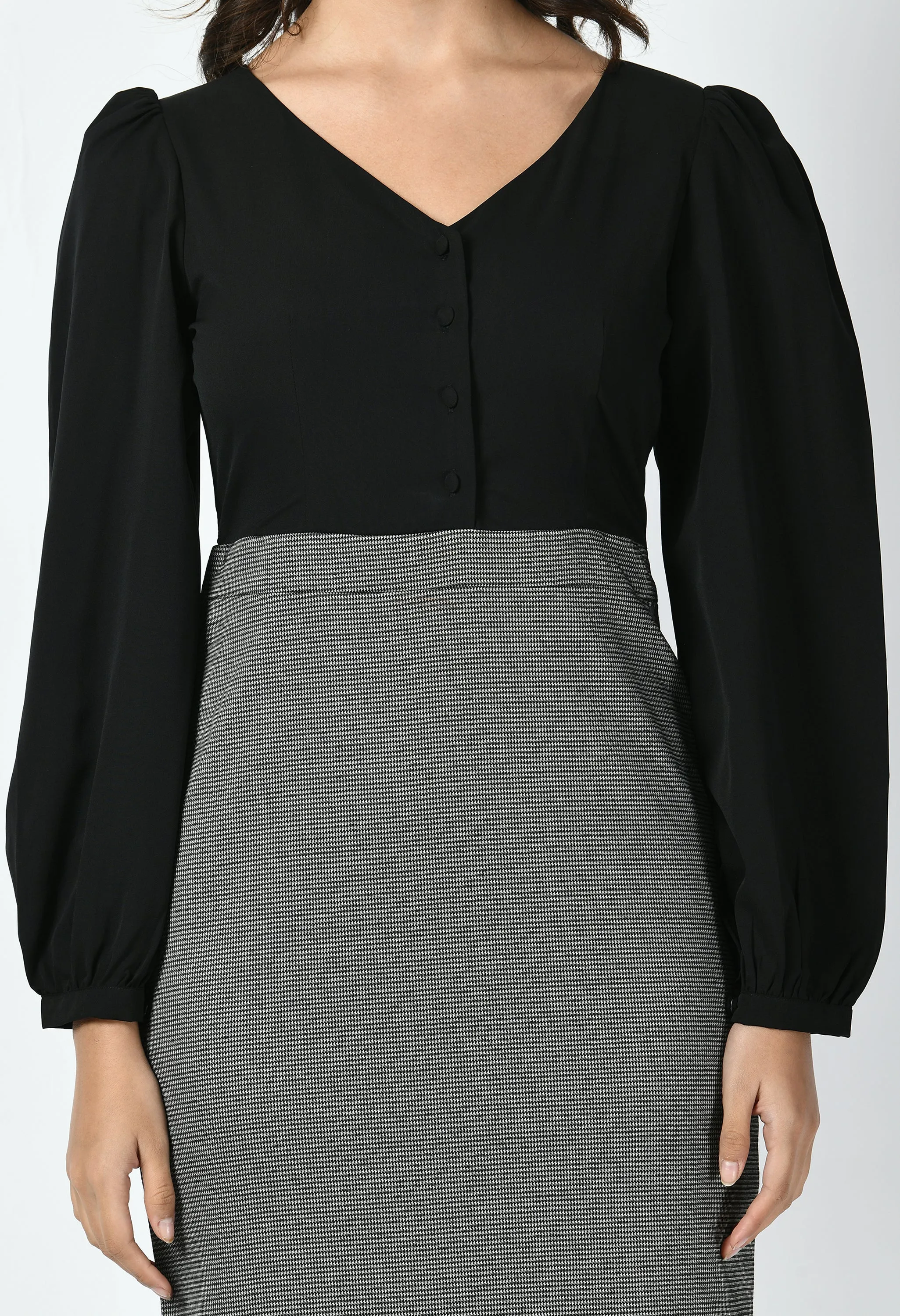 Exude Style Colour Blocked Sheath Dress (Charcoal Black   Black)